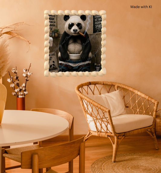 rauchender Pandabär auf seinem Toilettenthron