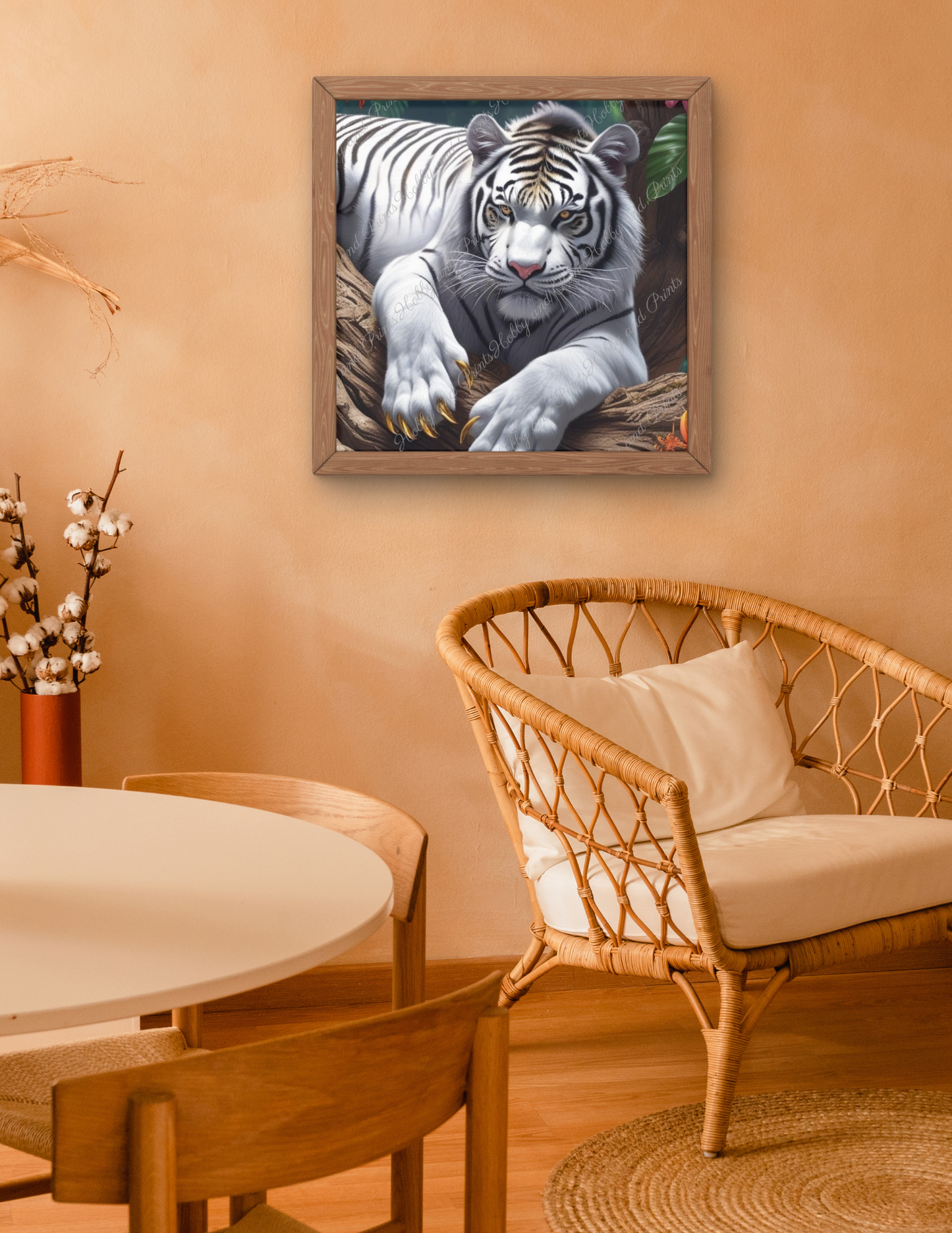 Weißer Tiger mit goldenen Krallen
